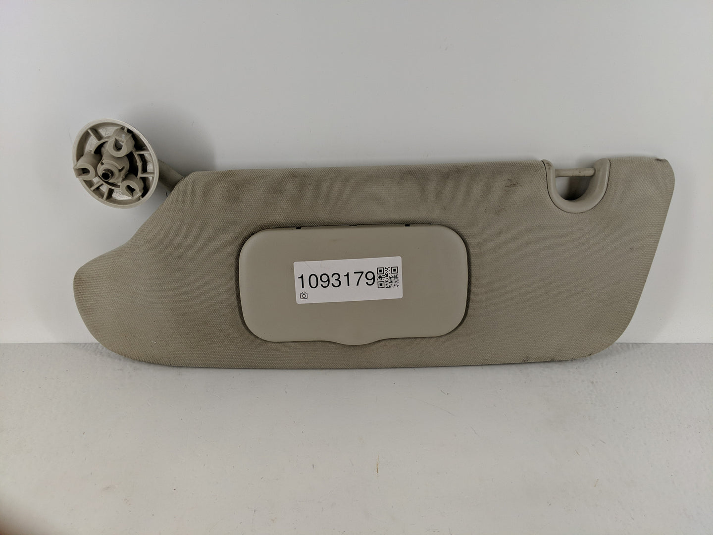 2013-2018 Nissan Altima Sun Visor Shade Replacement Passenger Right Mirror Fits Fits 2013 2014 2015 2016 2017 2018 OEM Used 
