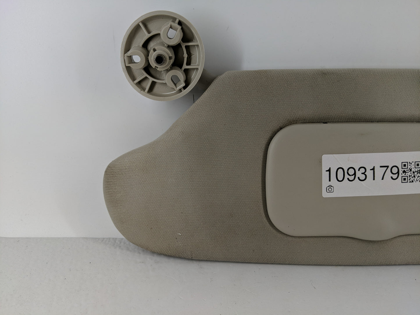 2013-2018 Nissan Altima Sun Visor Shade Replacement Passenger Right Mirror Fits Fits 2013 2014 2015 2016 2017 2018 OEM Used 