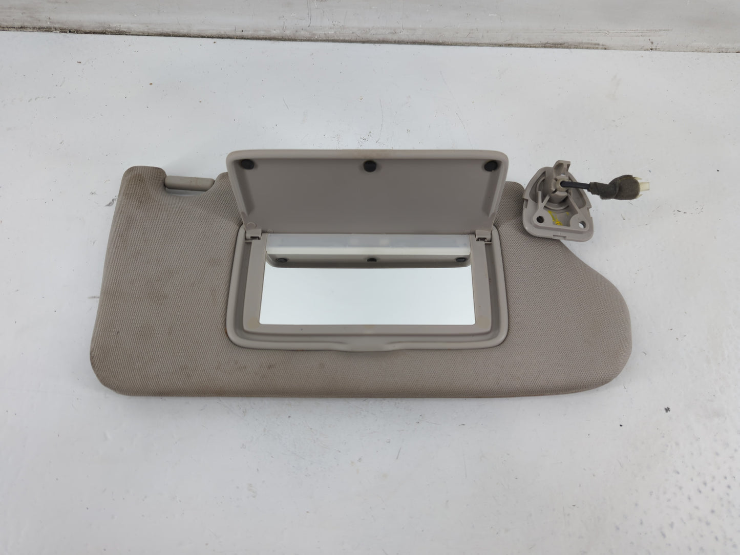 2013-2018 Nissan Altima Sun Visor Shade Replacement Passenger Right Mirror Fits Fits 2013 2014 2015 2016 2017 2018 OEM Used 