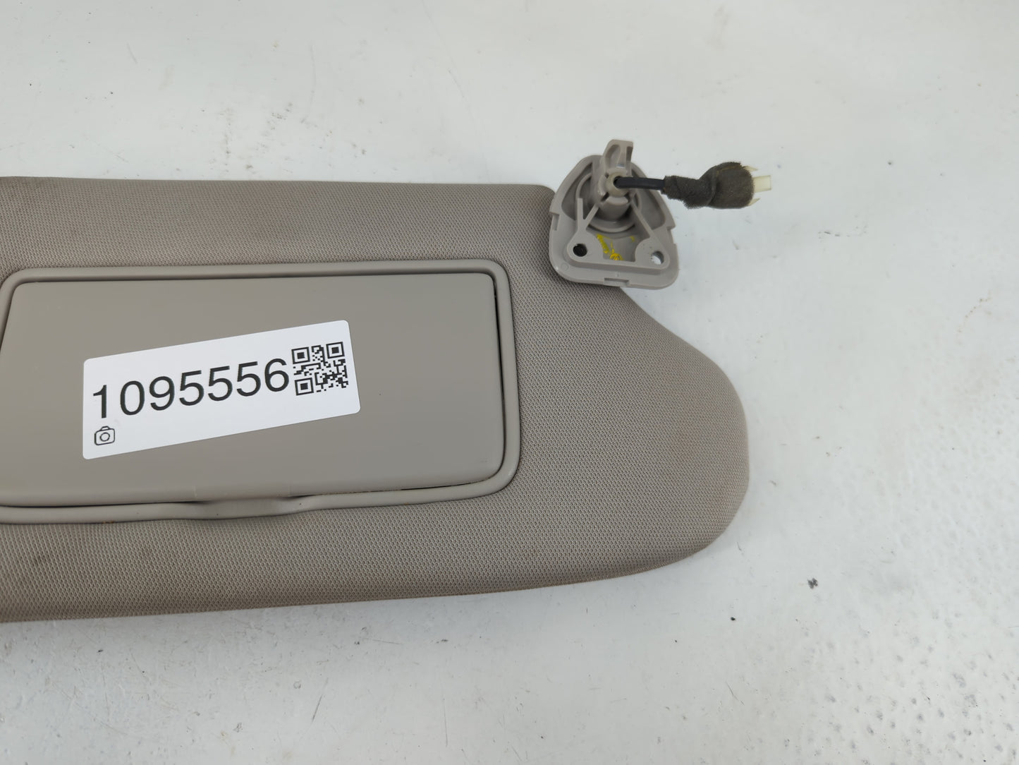 2013-2018 Nissan Altima Sun Visor Shade Replacement Passenger Right Mirror Fits Fits 2013 2014 2015 2016 2017 2018 OEM Used 