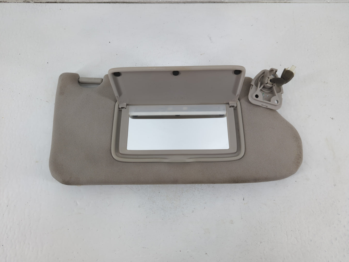 2013-2018 Nissan Altima Sun Visor Shade Replacement Passenger Right Mirror Fits Fits 2013 2014 2015 2016 2017 2018 OEM Used 