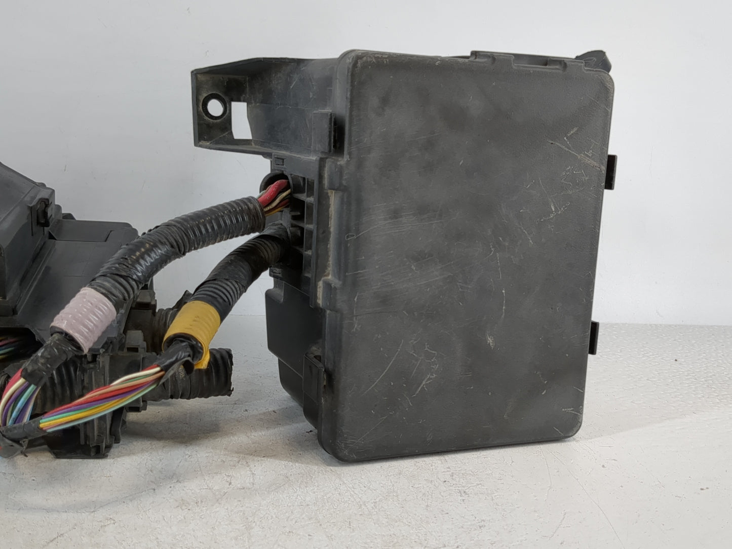 2016-2017 Nissan Altima Fusebox Fuse Box Panel Relay Module P/N:7254-5763-30 Fits Fits 2016 2017 OEM Used Auto Parts - Oemus