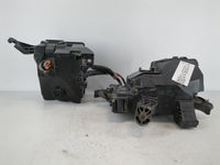 2016-2017 Nissan Altima Fusebox Fuse Box Panel Relay Module P/N:7254-5763-30 Fits Fits 2016 2017 OEM Used Auto Parts - Oemus