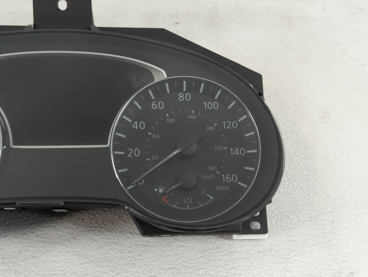 2016-2017 Nissan Altima Instrument Cluster Speedometer Gauges P/N:24810 9HS8B Fits Fits 2016 2017 OEM Used Auto Parts - Oemu