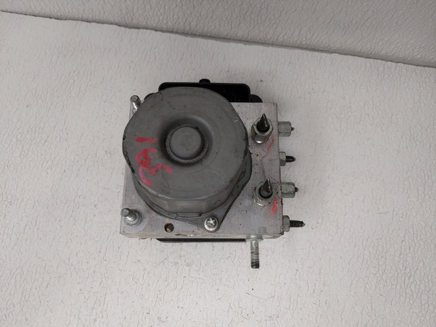 2016-2017 Nissan Altima ABS Pump Control Module Replacement P/N:2265106527 47660 9HS0A Fits Fits 2016 2017 OEM Used Auto Par