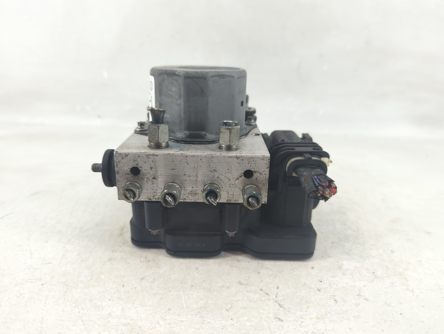 2017 Nissan Altima ABS Pump Control Module Replacement P/N:47660 9HS0A Fits OEM Used Auto Parts - Oemusedautoparts1.com