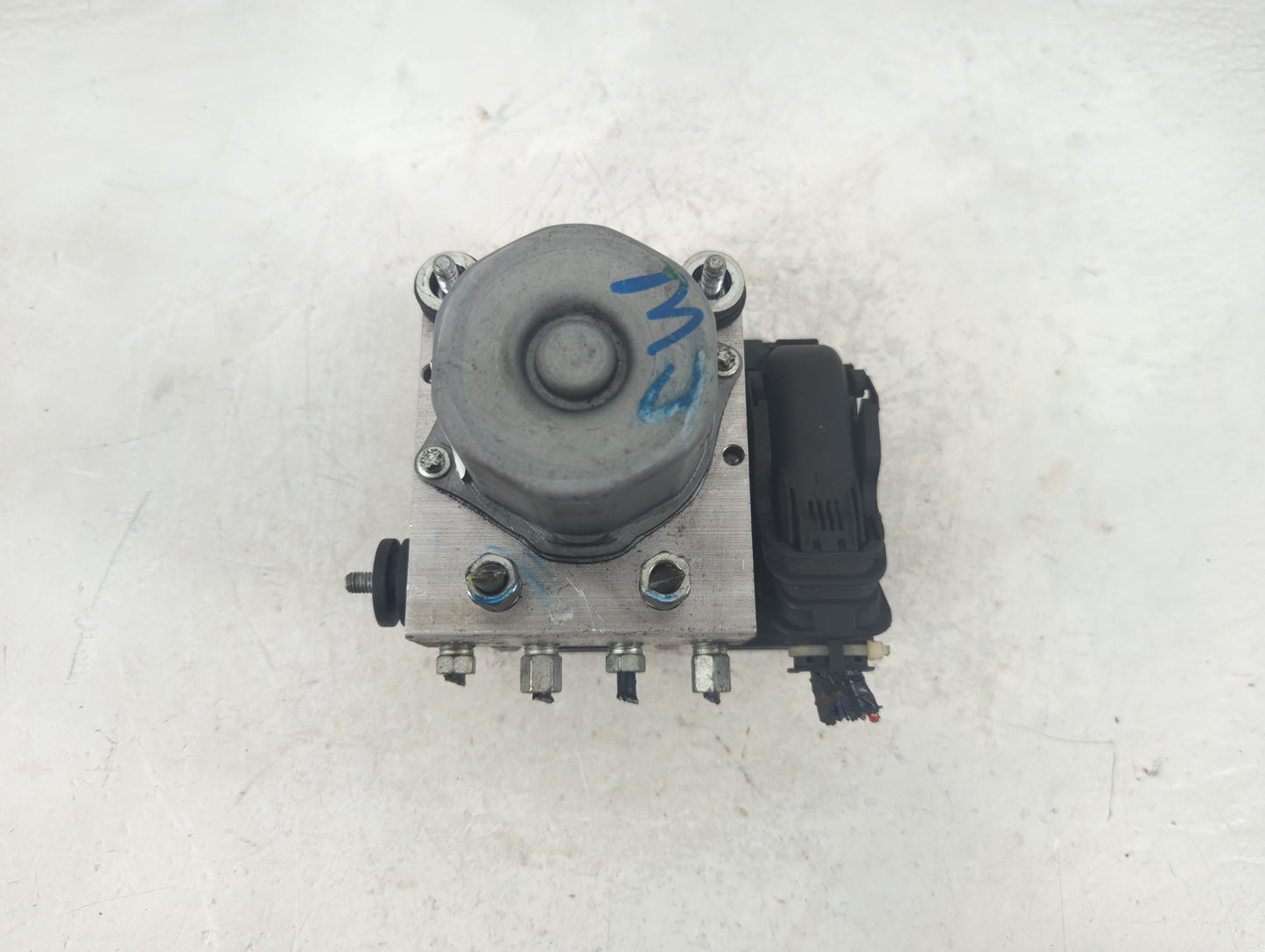 2017 Nissan Altima ABS Pump Control Module Replacement P/N:47660 9HS0A Fits OEM Used Auto Parts - Oemusedautoparts1.com