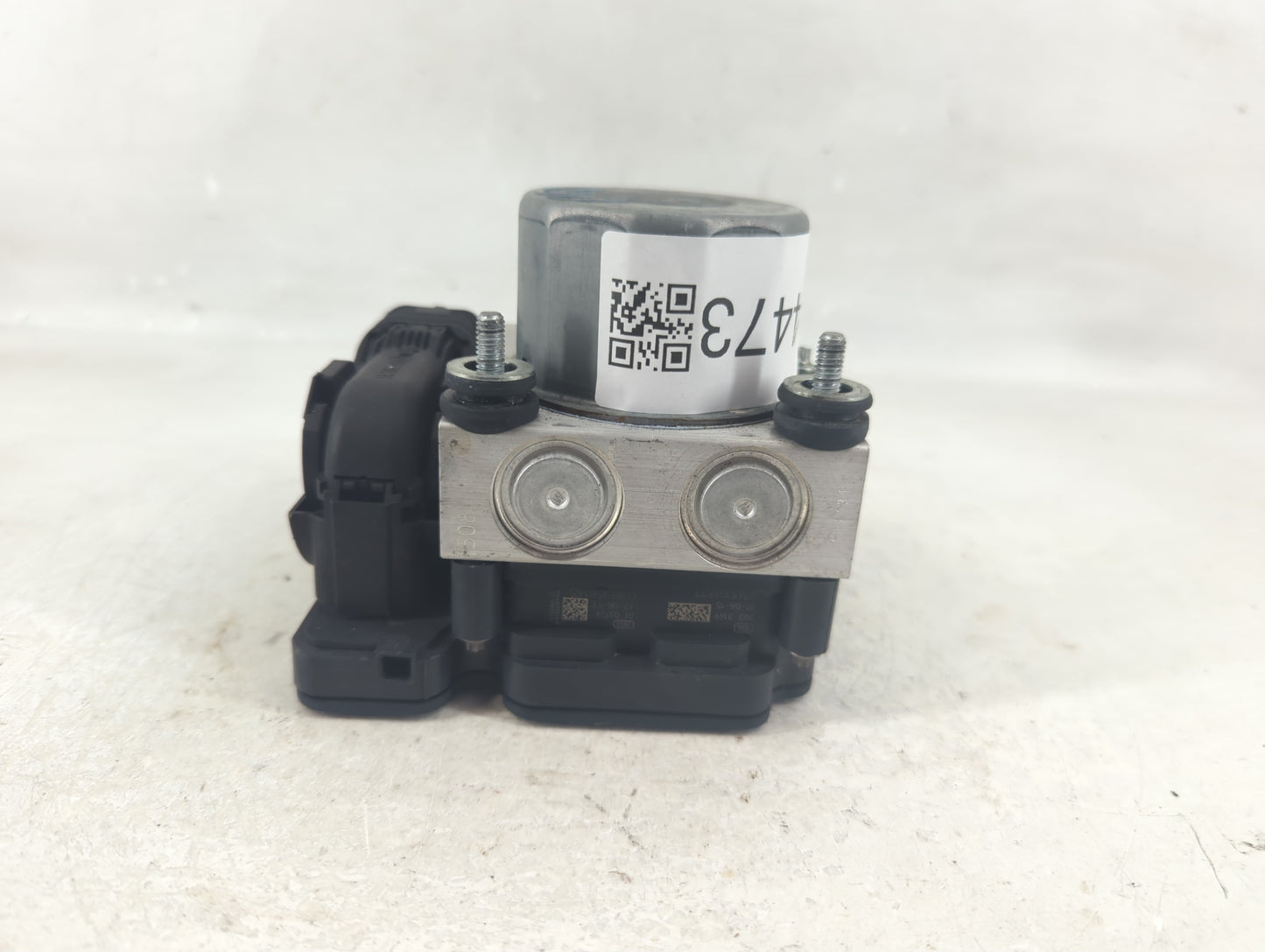 2017 Nissan Altima ABS Pump Control Module Replacement P/N:47660 9HS0A Fits OEM Used Auto Parts - Oemusedautoparts1.com