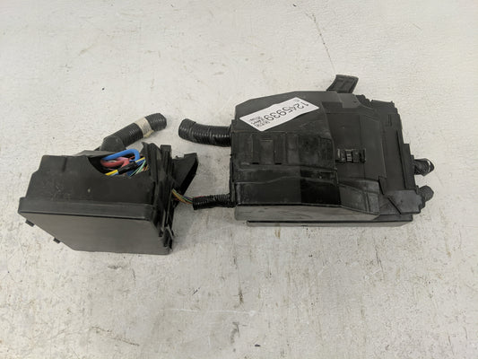 2016-2017 Nissan Altima Fusebox Fuse Box Panel Relay Module P/N:PP-TD10 Fits Fits 2016 2017 OEM Used Auto Parts