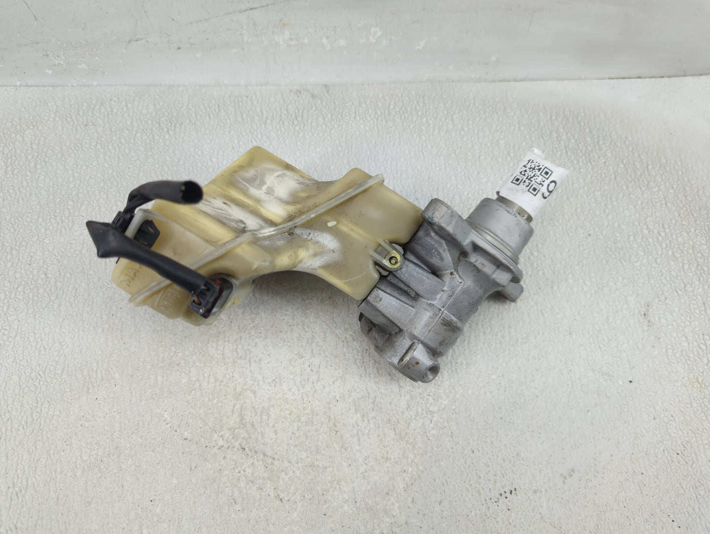 2013-2018 Nissan Altima Brake Master Cylinder 1290566 - Oemusedautoparts1.com