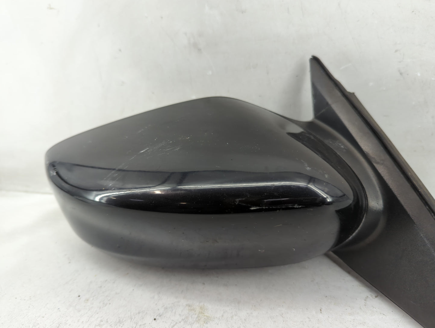 2013-2018 Nissan Altima Passenger Side View Mirror - Right Door Mirror OEM Used - Oemusedautoparts1.com