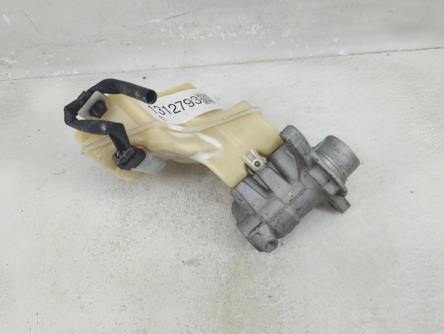 2013-2018 Nissan Altima Brake Master Cylinder - Oemusedautoparts1.com