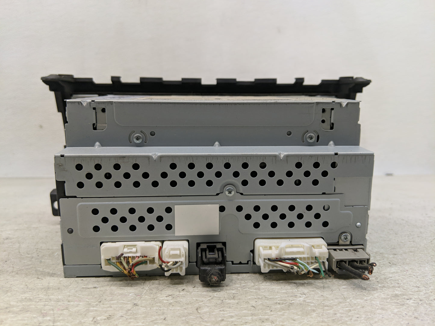 2017-2018 Nissan Altima Radio AM FM Cd Player Receiver Replacement P/N:28185-9HT1A Fits Fits 2017 2018 OEM Used Auto Parts -