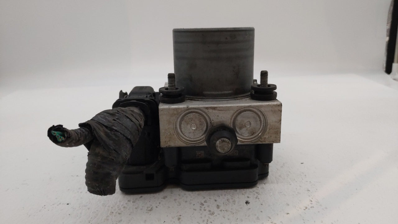 2016-2017 Nissan Altima ABS Pump Control Module Replacement P/N:2265106527 Fits Fits 2016 2017 OEM Used Auto Parts - Oemused