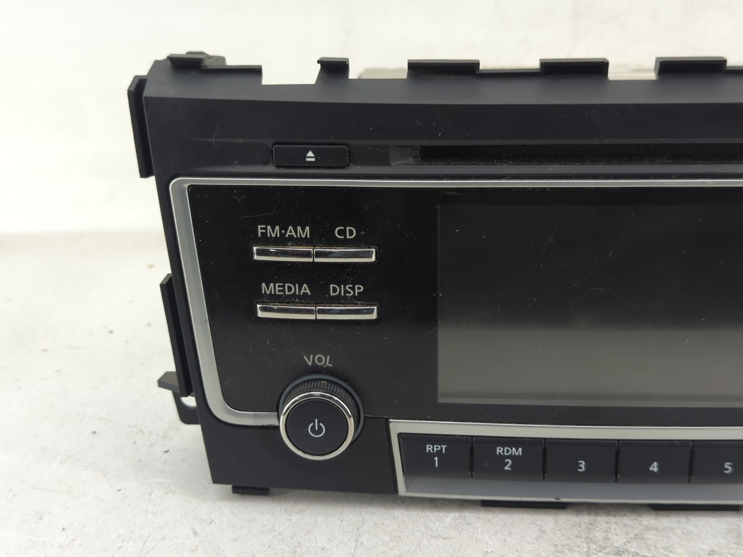 2017-2018 Nissan Altima Radio AM FM Cd Player Receiver Replacement P/N:28185 9HT1A Fits Fits 2017 2018 OEM Used Auto Parts -