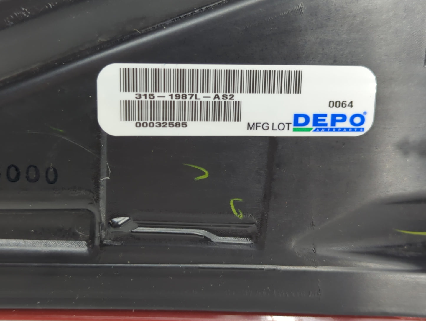 2017-2018 Nissan Altima Tail Light Assembly Driver Left OEM P/N:00032585 315-1987L-AS2 Fits Fits 2017 2018 OEM Used Auto Par