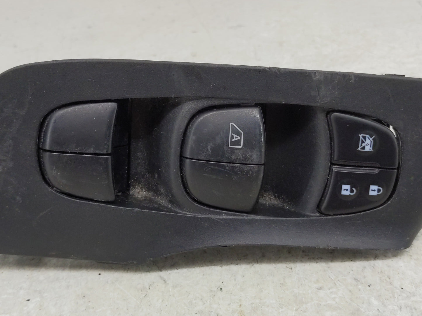 2013-2018 Nissan Altima Master Power Window Switch Replacement Driver Side Left P/N:25401 3TA5A Fits OEM Used Auto Parts - O