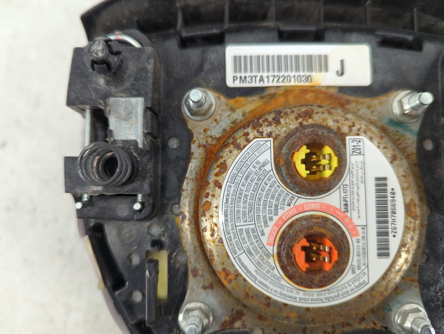 2013-2018 Nissan Altima Air Bag Driver Left Steering Wheel Mounted Fits Fits 2013 2014 2015 2016 2017 2018 OEM Used Auto Par