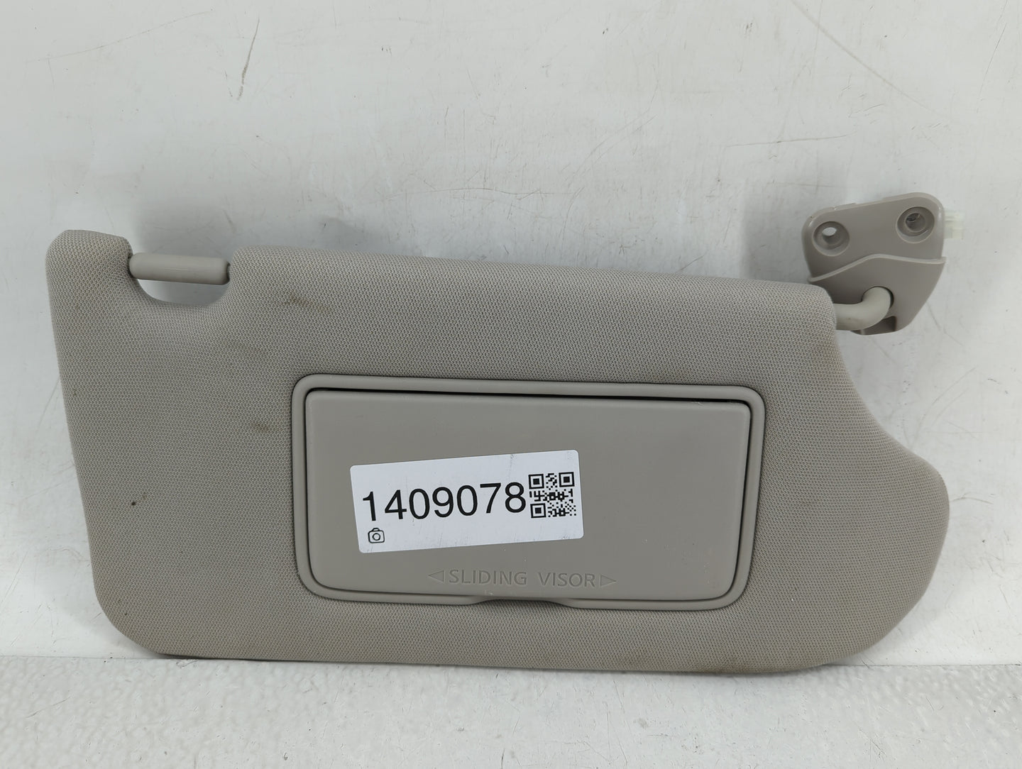 2013-2017 Nissan Altima Sun Visor Shade Replacement Passenger Right Mirror Fits Fits 2013 2014 2015 2016 2017 OEM Used Auto 