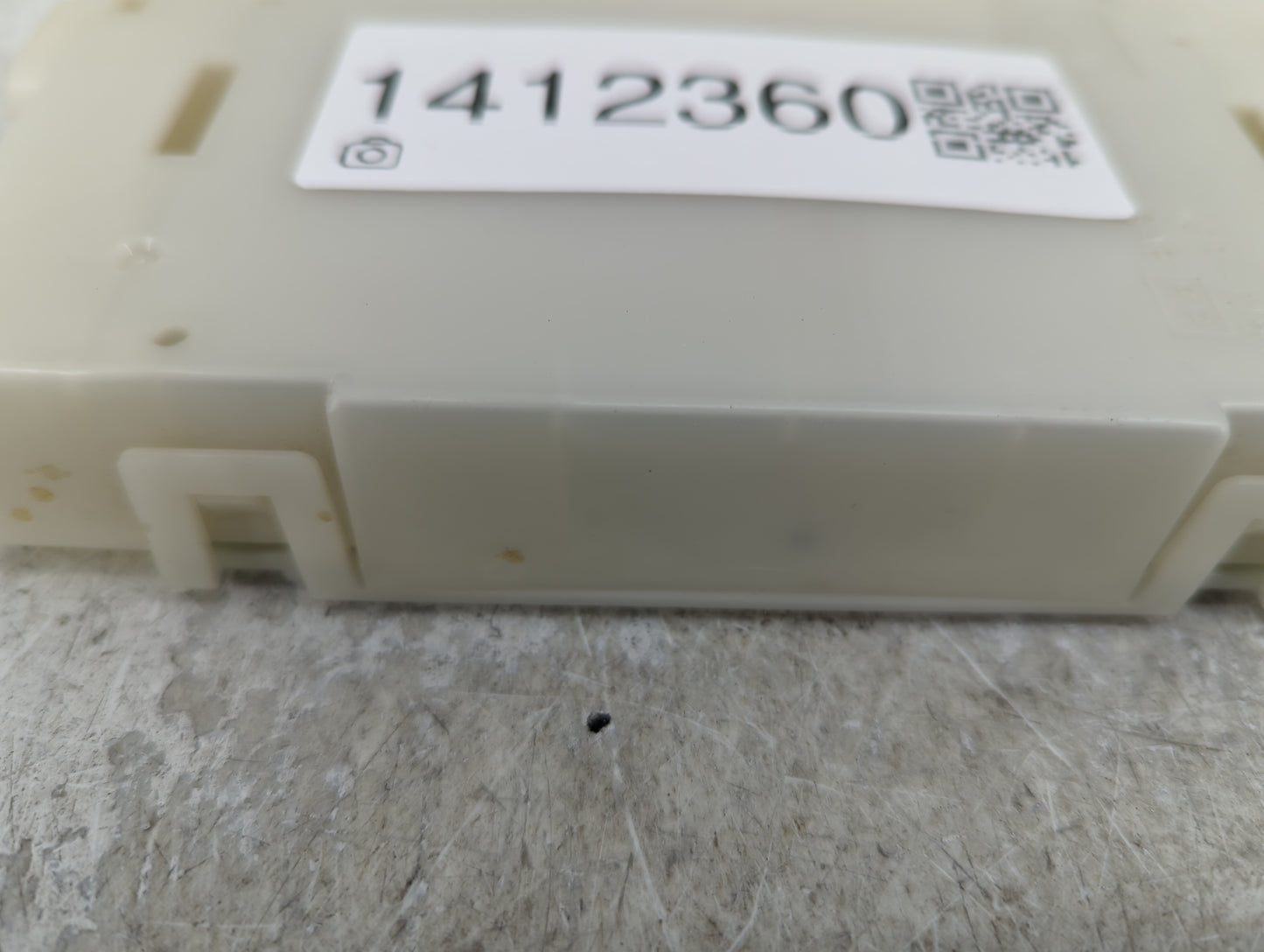2016-2017 Nissan Altima Temperature Control Module 27760-9hu0a - Oemusedautoparts1.com