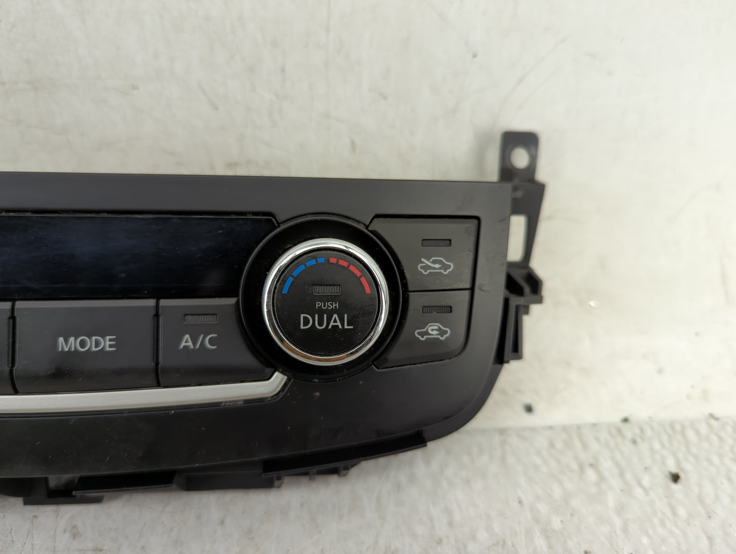 2016-2018 Nissan Altima Climate Control Module Temperature AC/Heater Replacement P/N:27500 9HS0A Fits Fits 2016 2017 2018 OE