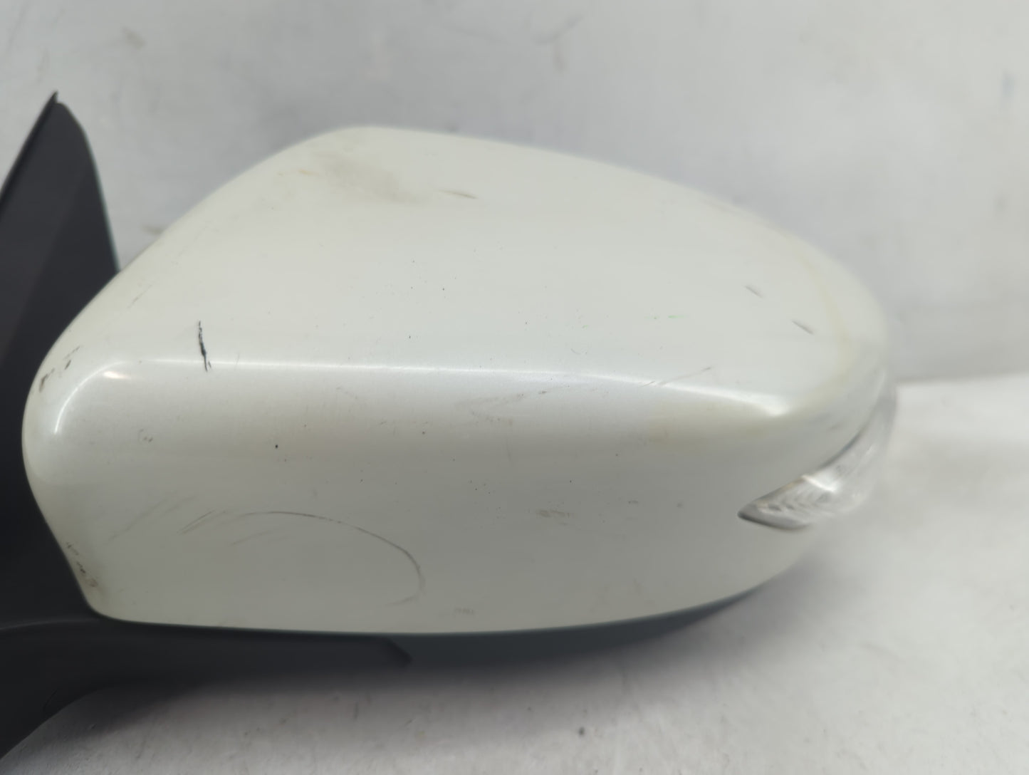 2013-2018 Nissan Altima Driver Side View Mirror - Left Door Mirror OEM Used - Oemusedautoparts1.com