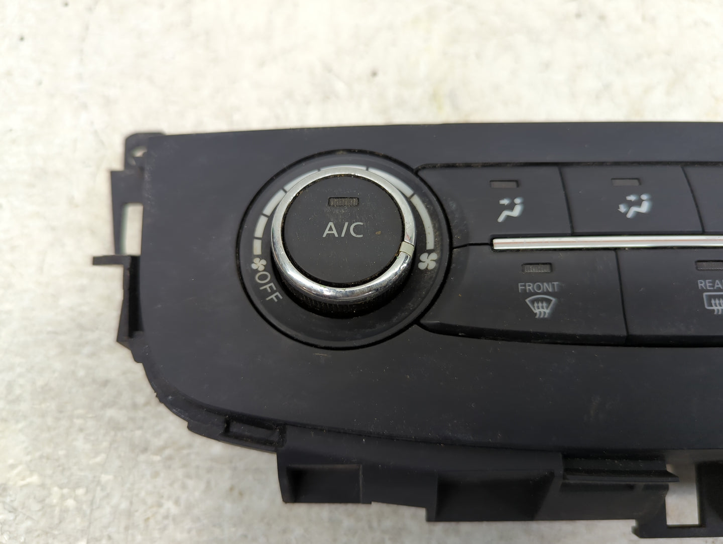 2016-2018 Nissan Altima Climate Control Module Temperature AC/Heater Replacement Fits Fits 2016 2017 2018 OEM Used Auto Part
