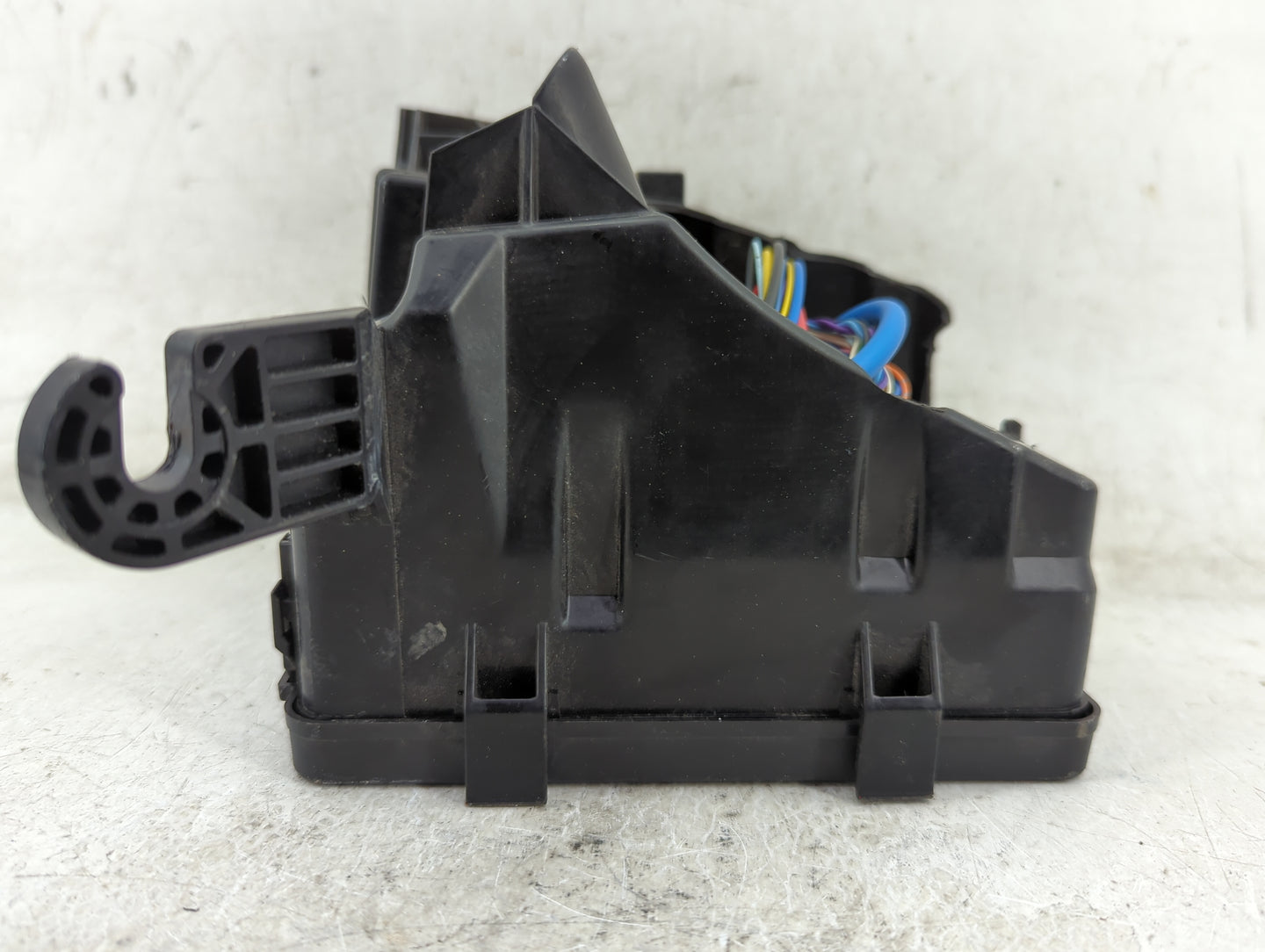 2016-2017 Nissan Altima Fusebox Fuse Box Panel Relay Module P/N:284B7 3TS9E Fits Fits 2016 2017 OEM Used Auto Parts - Oemuse