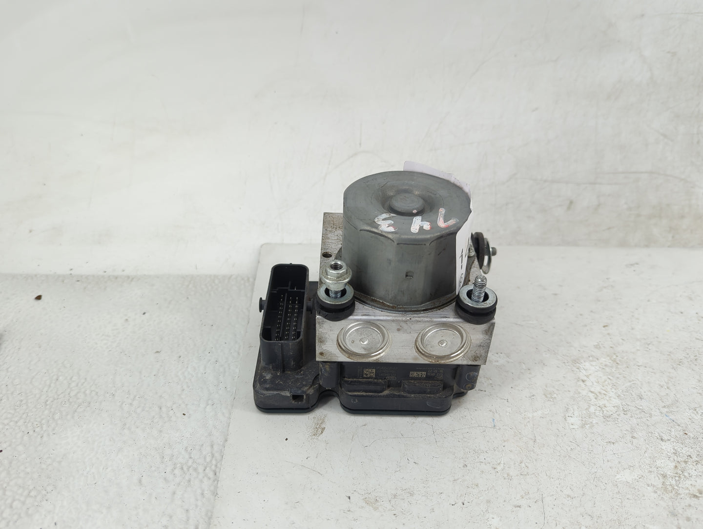 2017 Nissan Altima ABS Pump Control Module Replacement P/N:47660 9HS0A Fits OEM Used Auto Parts - Oemusedautoparts1.com