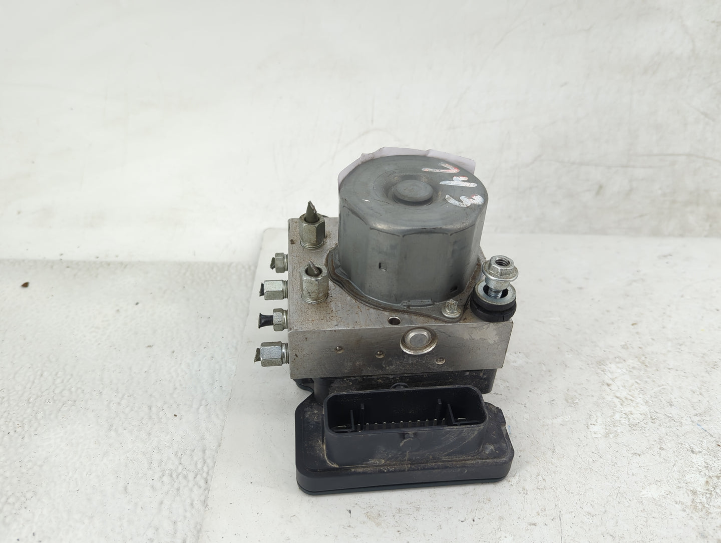 2017 Nissan Altima ABS Pump Control Module Replacement P/N:47660 9HS0A Fits OEM Used Auto Parts - Oemusedautoparts1.com