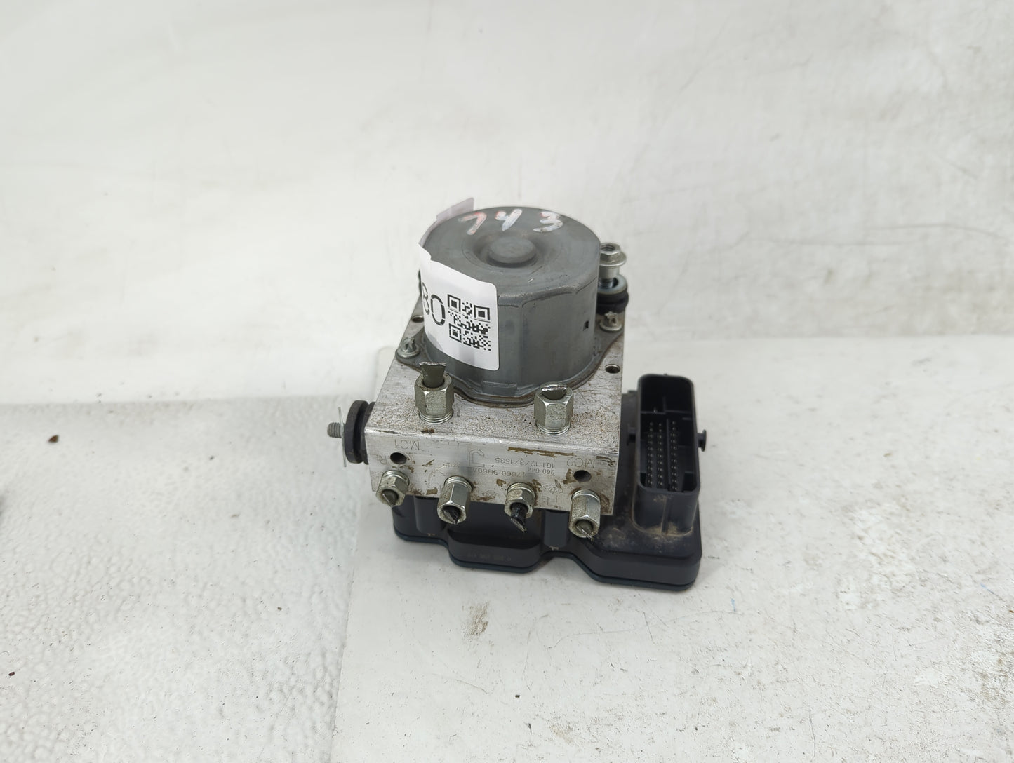 2017 Nissan Altima ABS Pump Control Module Replacement P/N:47660 9HS0A Fits OEM Used Auto Parts - Oemusedautoparts1.com