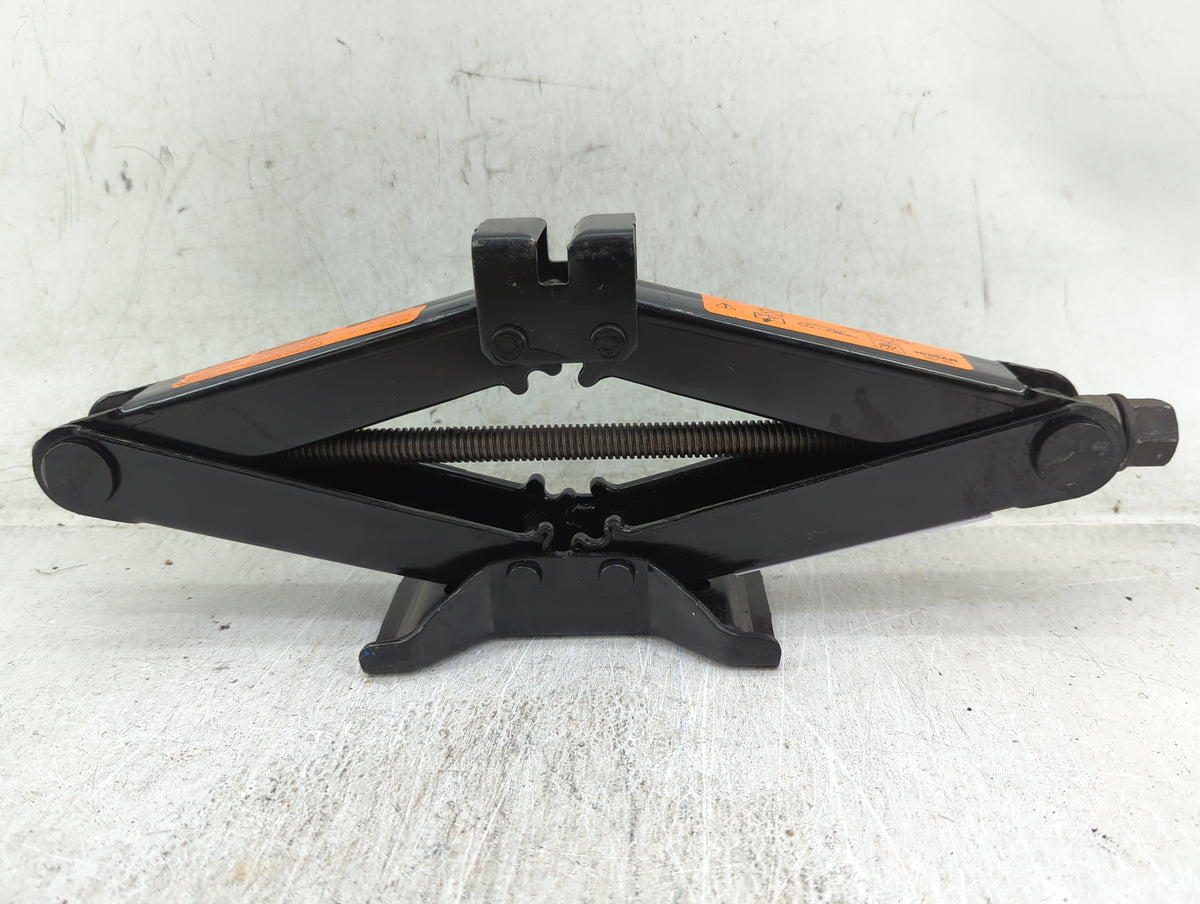2017 Nissan Altima Spare Scissor Car Jack - Oemusedautoparts1.com