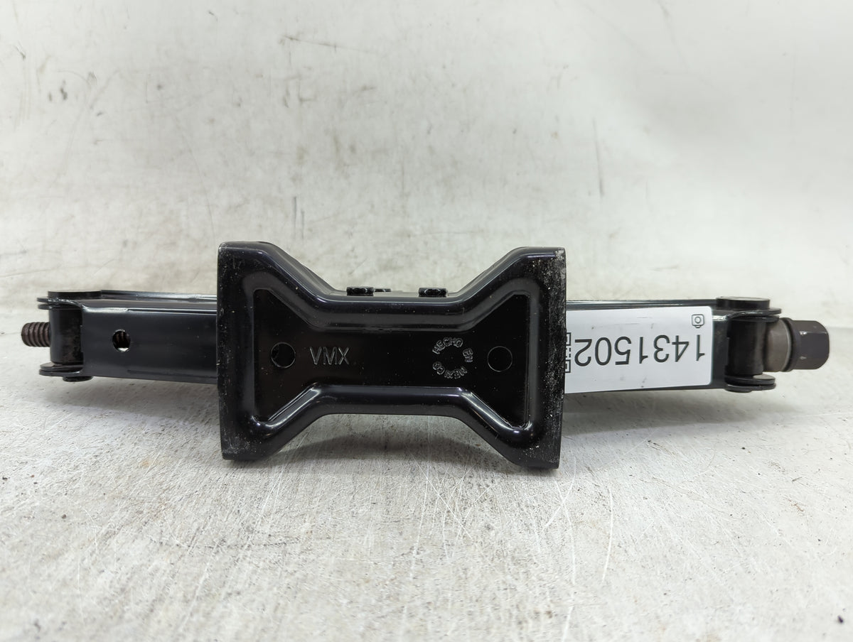 2017 Nissan Altima Spare Scissor Car Jack - Oemusedautoparts1.com