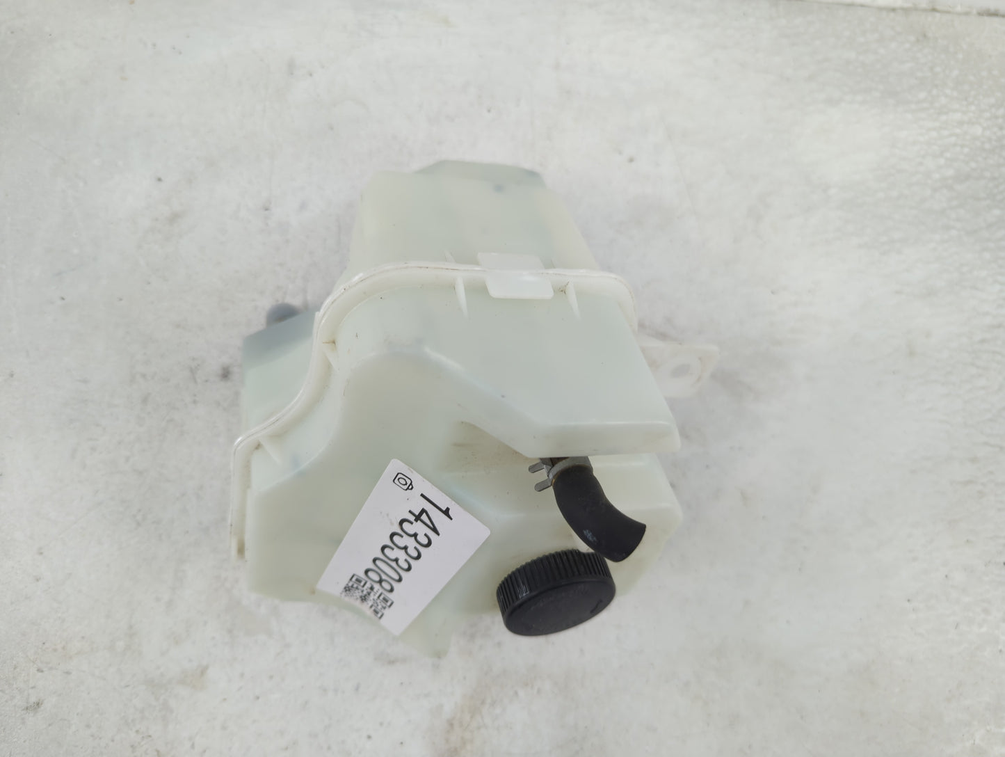 2013-2018 Nissan Altima Radiator Coolant Overflow Expansion Tank Bottle 1433308 - Oemusedautoparts1.com
