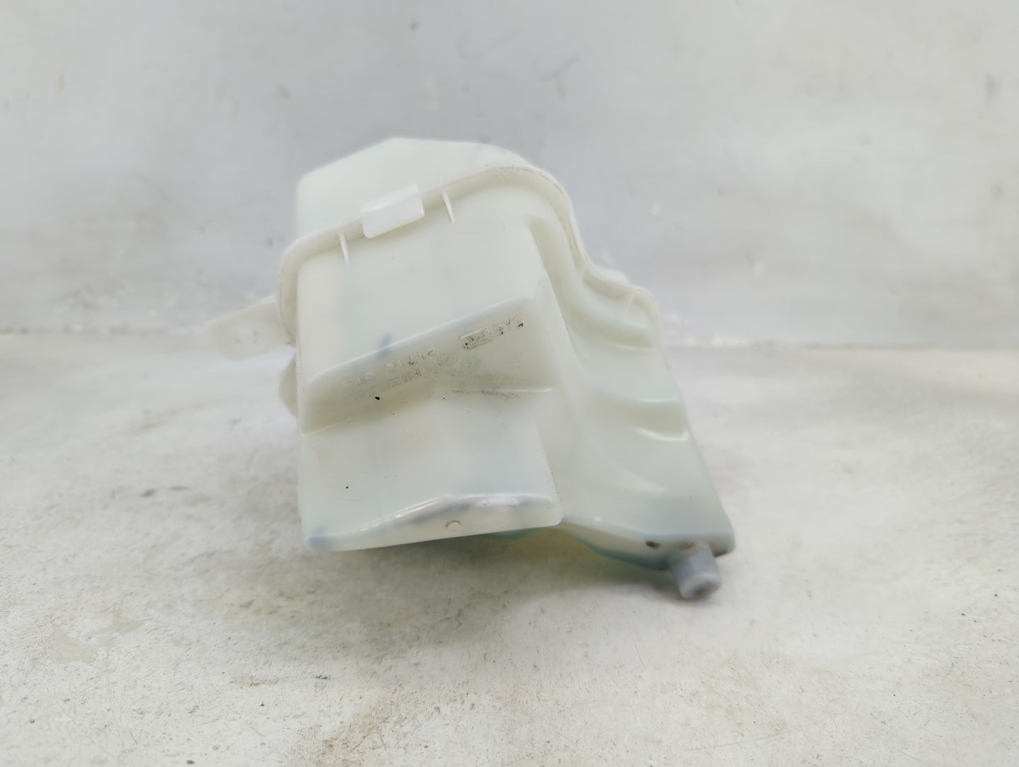 2013-2018 Nissan Altima Radiator Coolant Overflow Expansion Tank Bottle 1433308 - Oemusedautoparts1.com