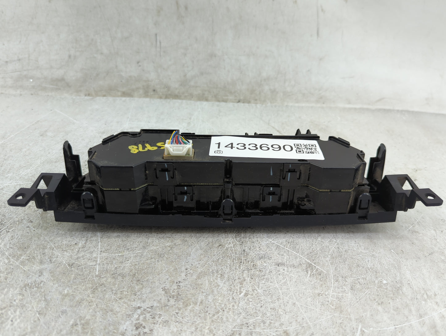 2016-2018 Nissan Altima Climate Control Module Temperature AC/Heater Replacement Fits Fits 2016 2017 2018 OEM Used Auto Part