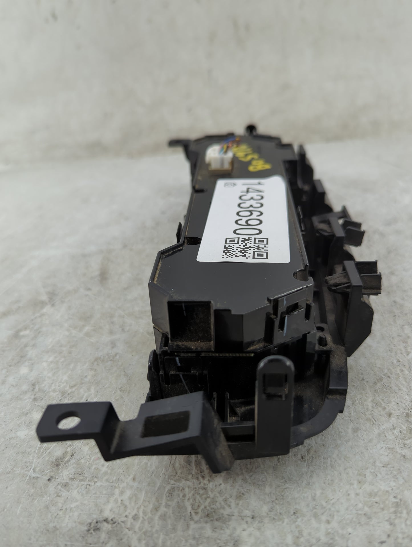 2016-2018 Nissan Altima Climate Control Module Temperature AC/Heater Replacement Fits Fits 2016 2017 2018 OEM Used Auto Part