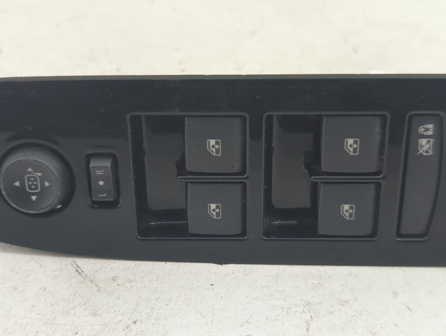 2017 Nissan Altima Master Power Window Switch Replacement Driver Side Left P/N:22744823 321592, 3008 Fits OEM Used Auto Part