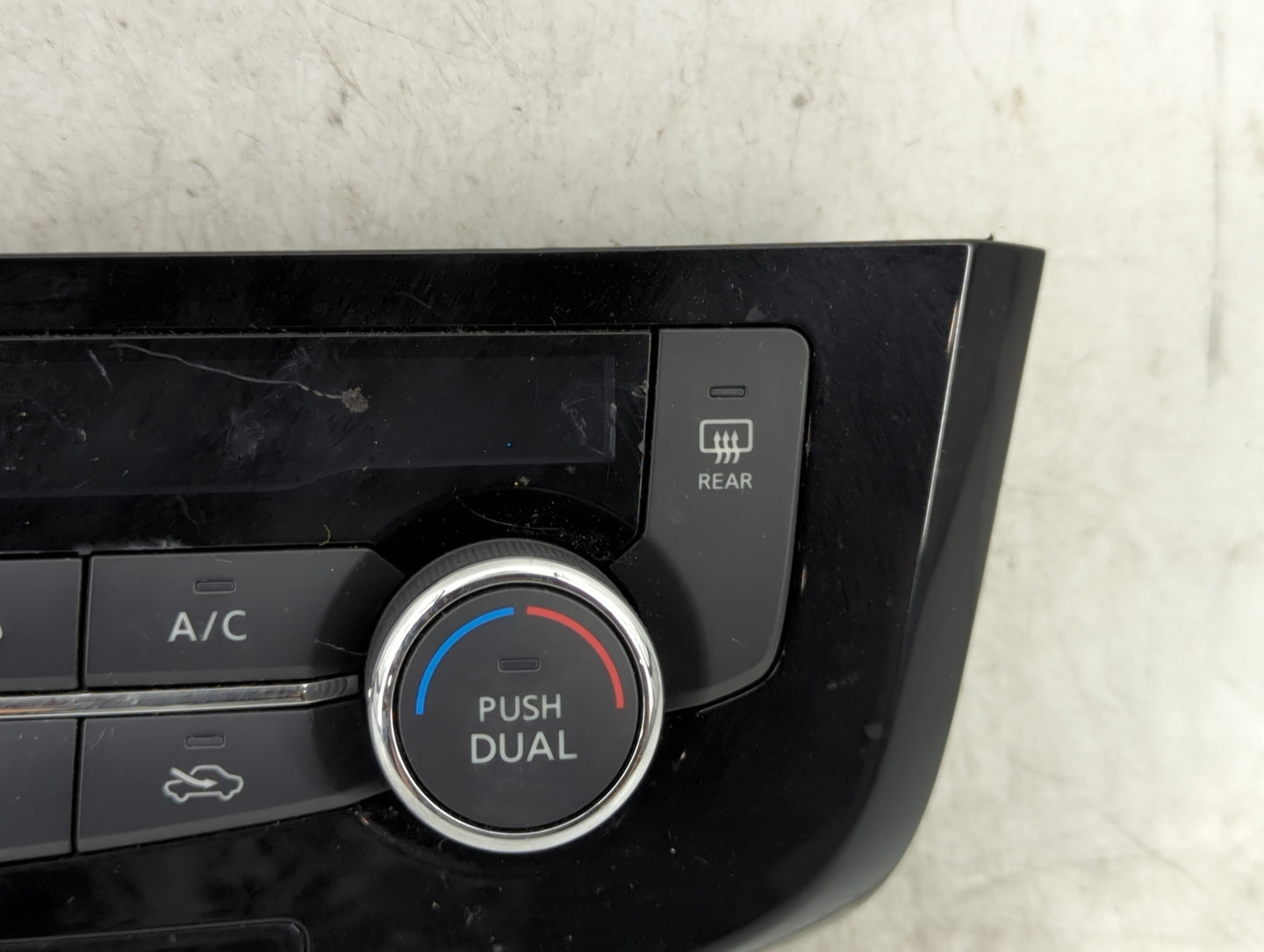2017 Nissan Altima Climate Control Module Temperature AC/Heater Replacement P/N:27500 7FE0A T68224B Fits Fits 2018 2019 2020