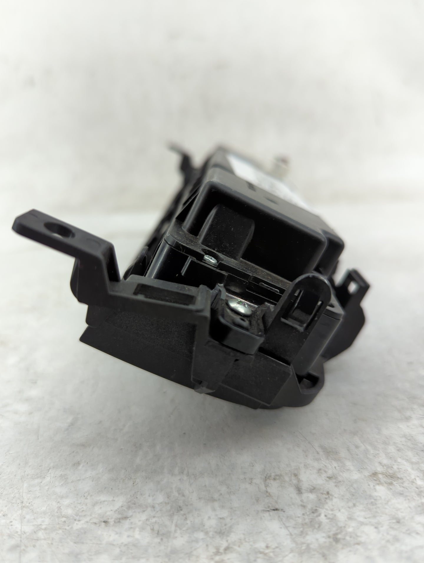2016-2018 Nissan Altima Climate Control Module Temperature AC/Heater Replacement P/N:27500 9HS0A Fits Fits 2016 2017 2018 OE