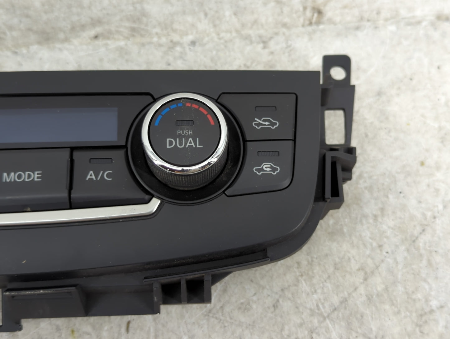 2016-2018 Nissan Altima Climate Control Module Temperature AC/Heater Replacement P/N:27500 9HS0A Fits Fits 2016 2017 2018 OE