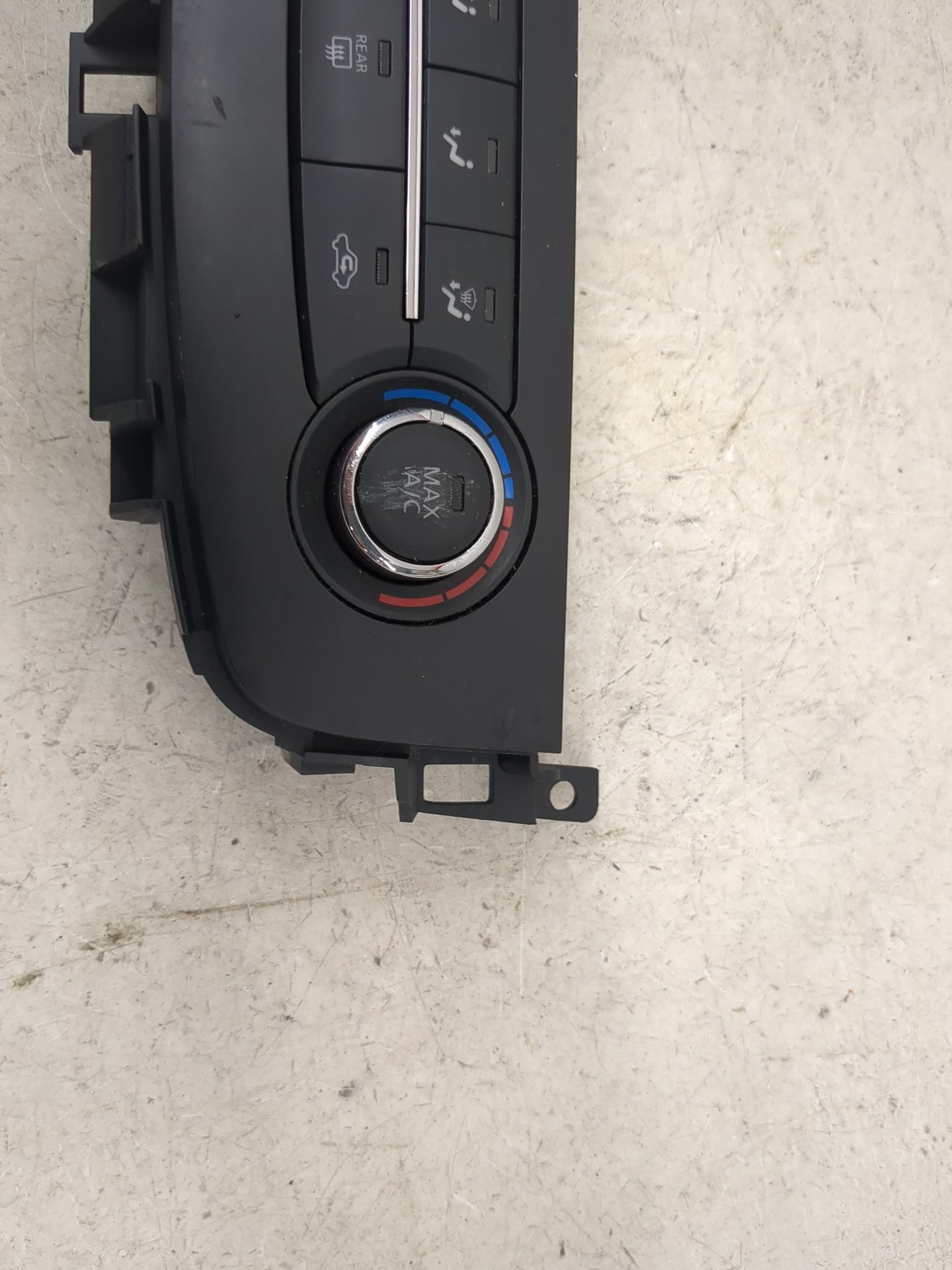 2016-2018 Nissan Altima Climate Control Module Temperature AC/Heater Replacement Fits Fits 2016 2017 2018 OEM Used Auto Part