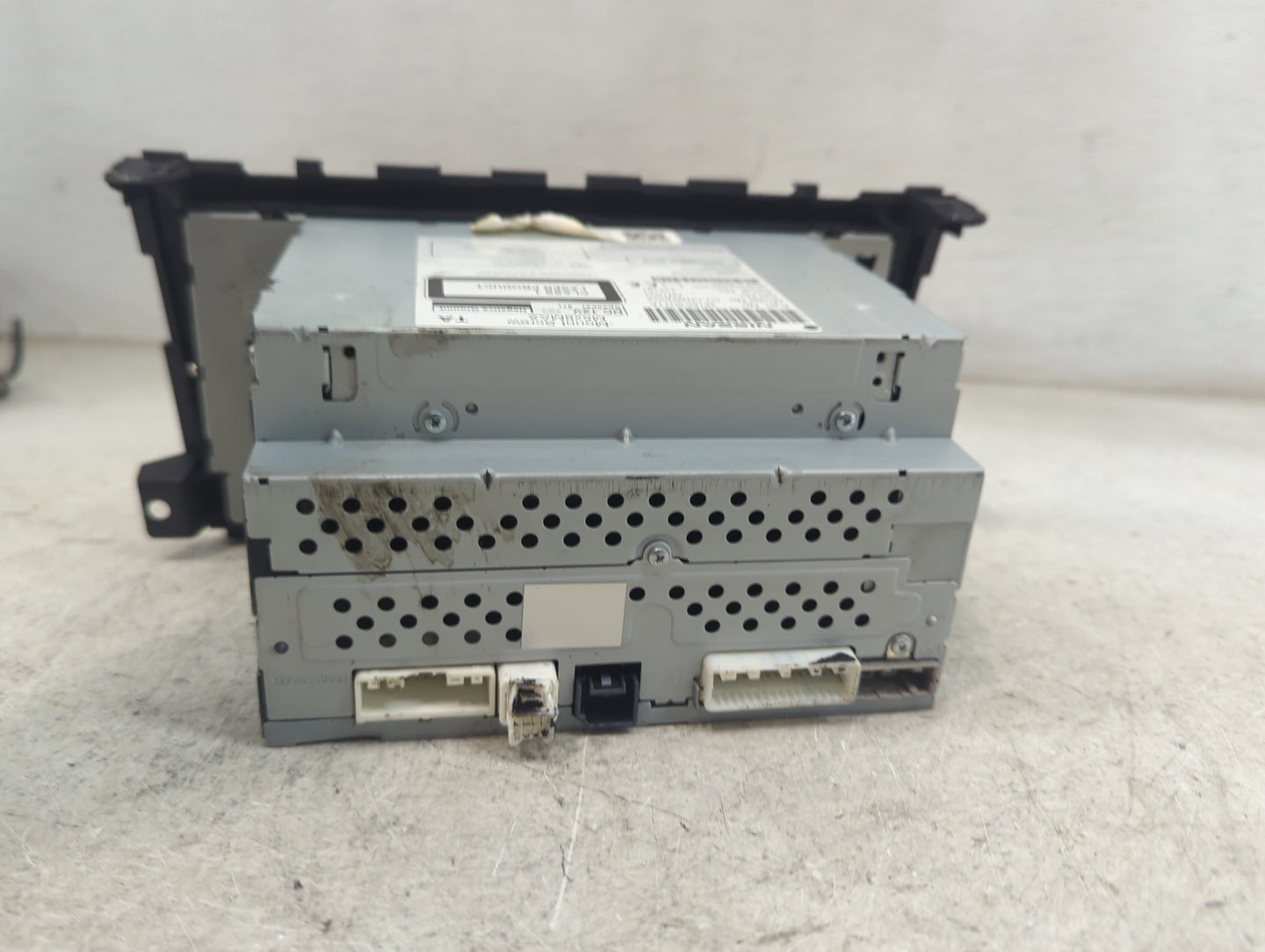 2017-2018 Nissan Altima Radio AM FM Cd Player Receiver Replacement P/N:28185-9HT1A CV-CN26N0GX Fits Fits 2017 2018 OEM Used 