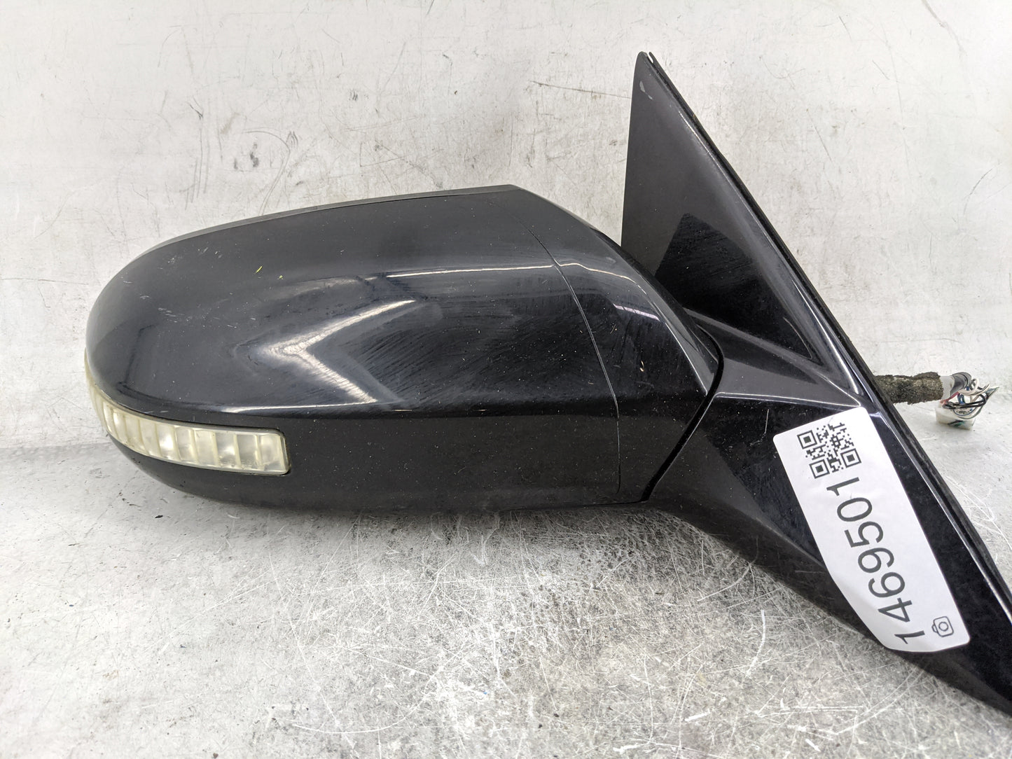 2013-2018 Nissan Altima Driver Side View Mirror - Left Door Mirror OEM Used - Oemusedautoparts1.com