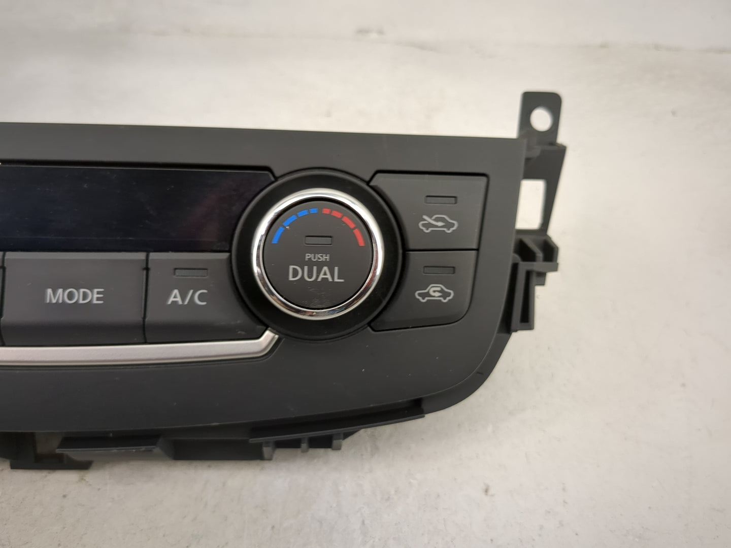 2016-2018 Nissan Altima Climate Control Module Temperature AC/Heater Replacement P/N:27500 9HS0A Fits Fits 2016 2017 2018 OE