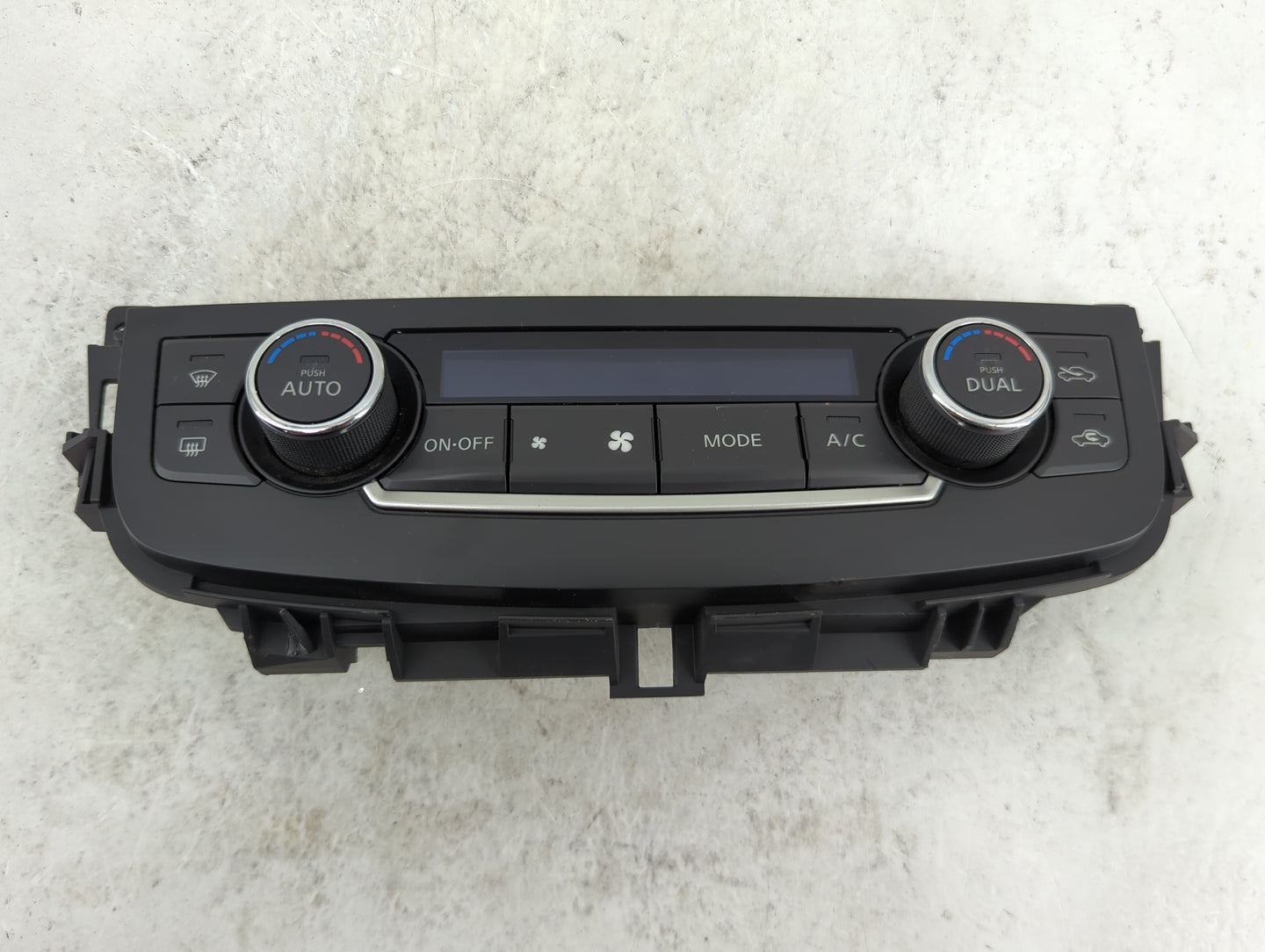 2016-2018 Nissan Altima Climate Control Module Temperature AC/Heater Replacement P/N:27500 9HS0A Fits Fits 2016 2017 2018 OE