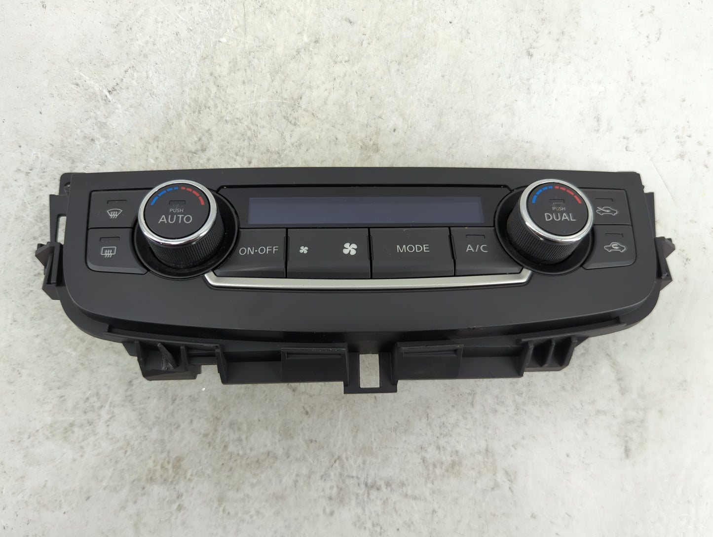 2016-2018 Nissan Altima Climate Control Module Temperature AC/Heater Replacement P/N:27500 9HS0A Fits Fits 2016 2017 2018 OE
