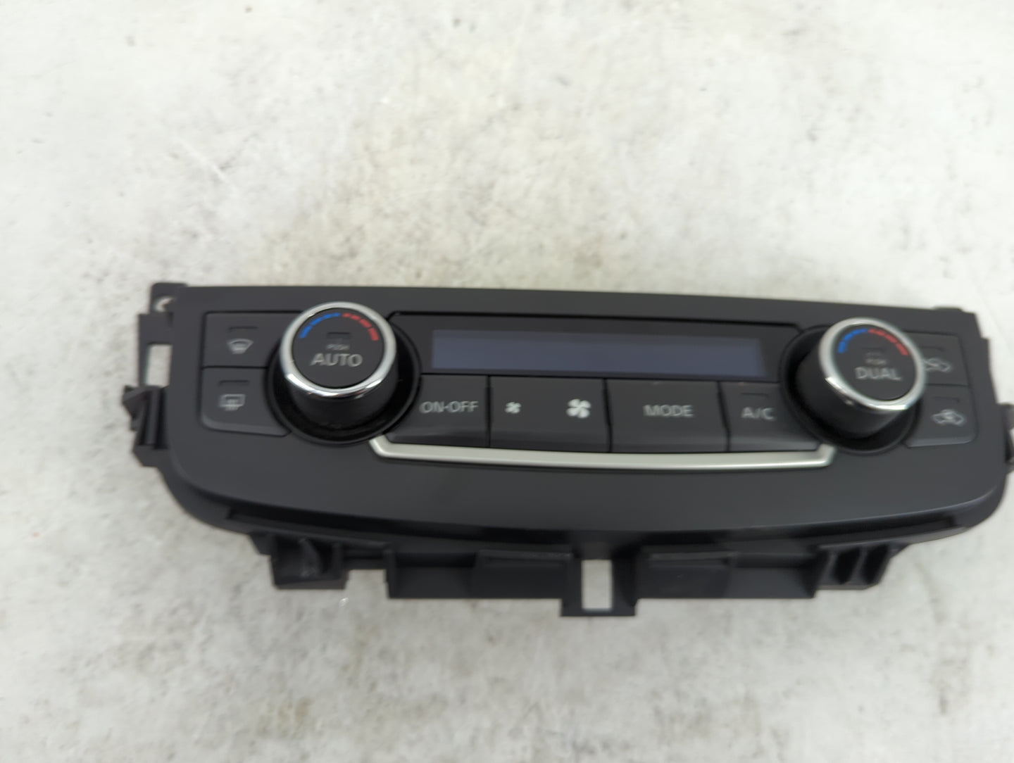 2016-2018 Nissan Altima Climate Control Module Temperature AC/Heater Replacement P/N:27500 9HS0A Fits Fits 2016 2017 2018 OE