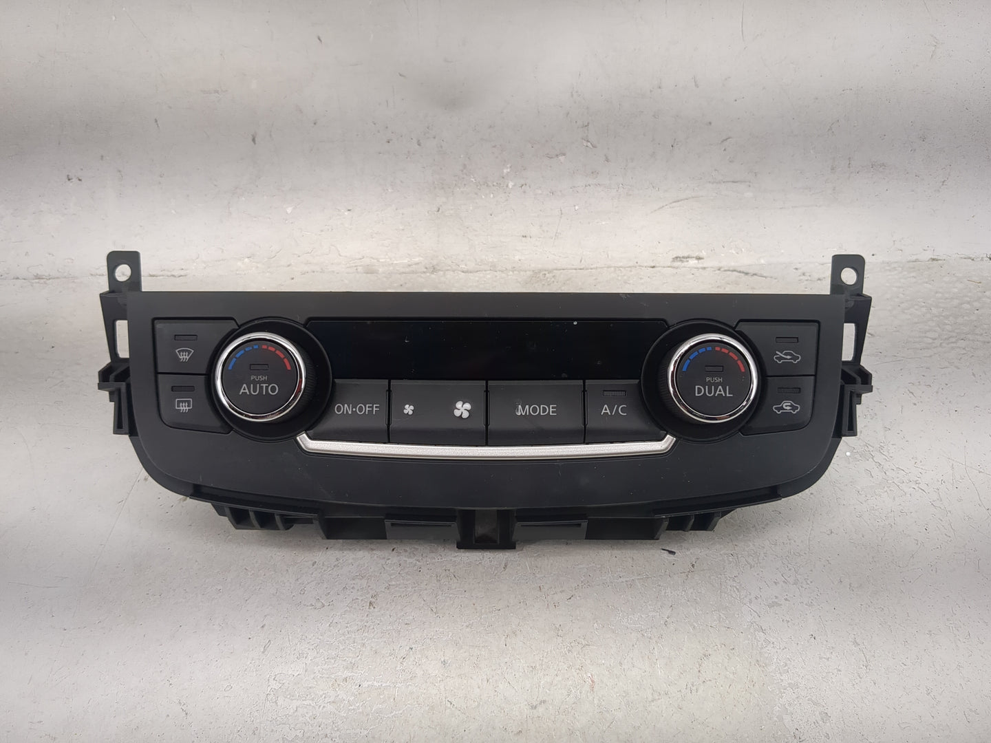 2016-2018 Nissan Altima Climate Control Module Temperature AC/Heater Replacement P/N:27500 9HS0A Fits Fits 2016 2017 2018 OE