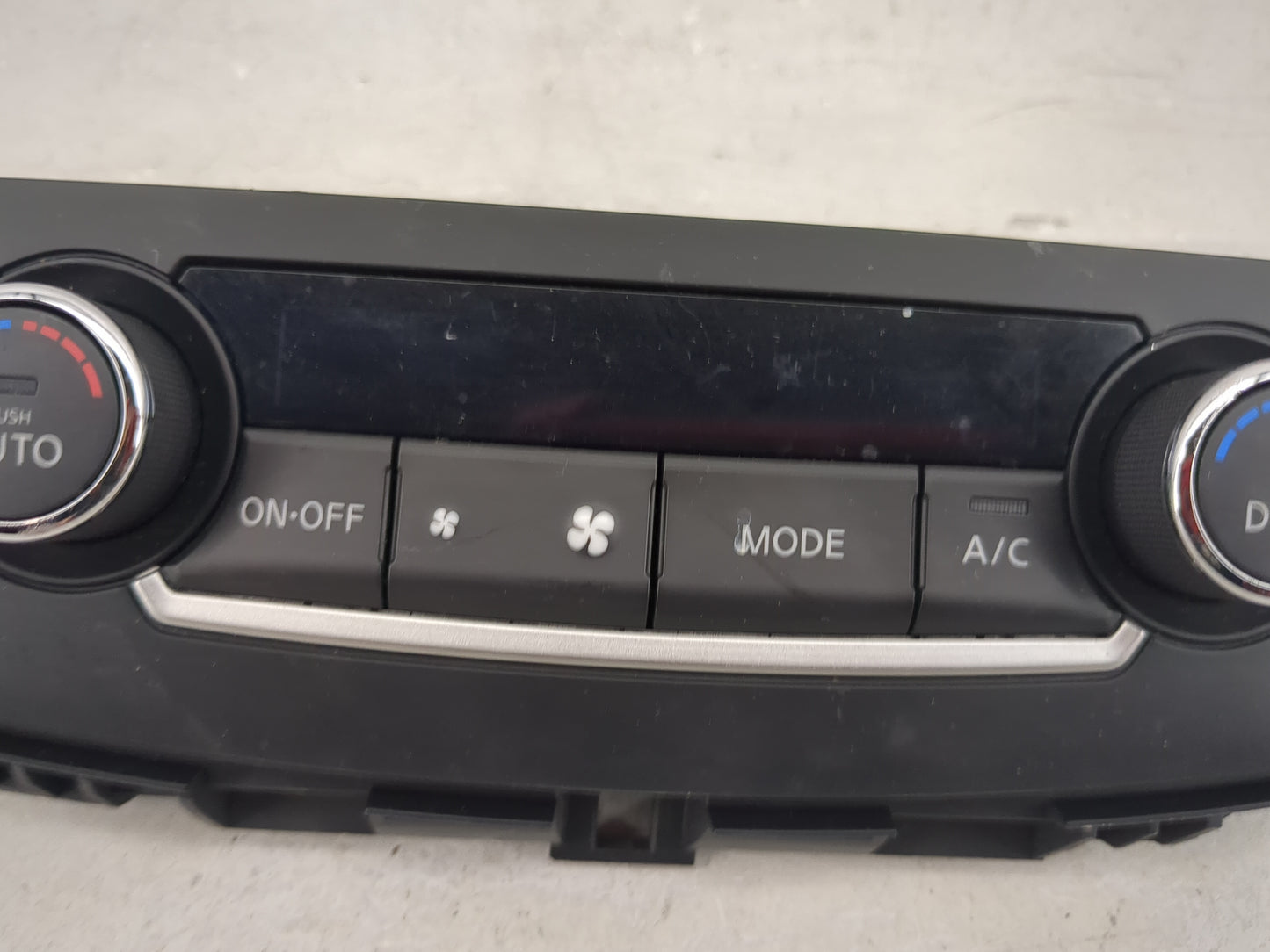 2016-2018 Nissan Altima Climate Control Module Temperature AC/Heater Replacement P/N:27500 9HS0A Fits Fits 2016 2017 2018 OE
